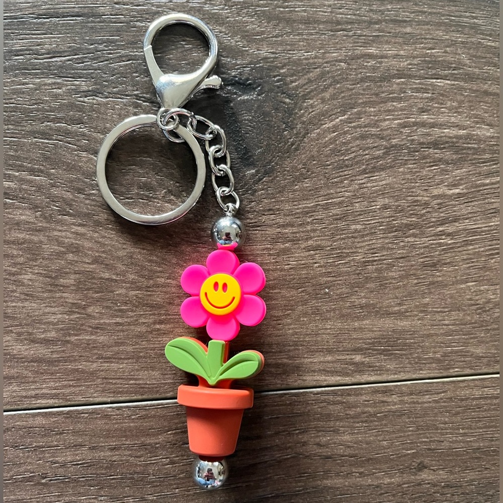 Flower pot keychain